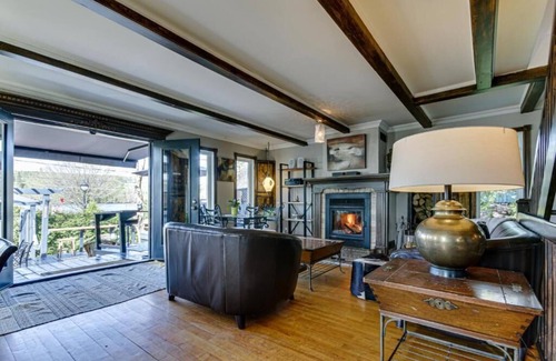 Mauricie Cama Y Desayuno | Bed and breakfast: Large family suite with private sauna