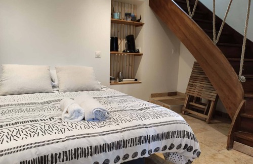 Sainte-Engrace Cama Y Desayuno | Alojamiento y desayuno "Jolie" con vistas a la montaña, terraza privada y Wi-Fi