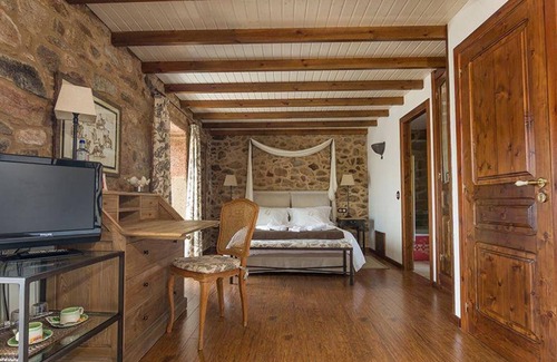 Camariñas Cama Y Desayuno | Alojamiento y desayuno "Alca" con jardín privado y Wi-Fi