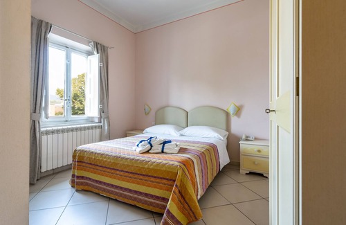 Vicopelago Cama Y Desayuno | Bed and Breakfast Alma