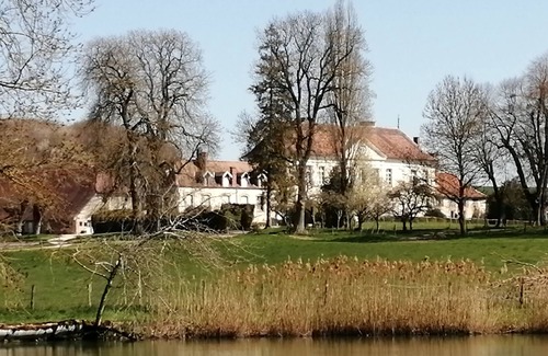 Piney Casa | Cama y desayuno en el castillo de Brantigny, MESGRIGNY
