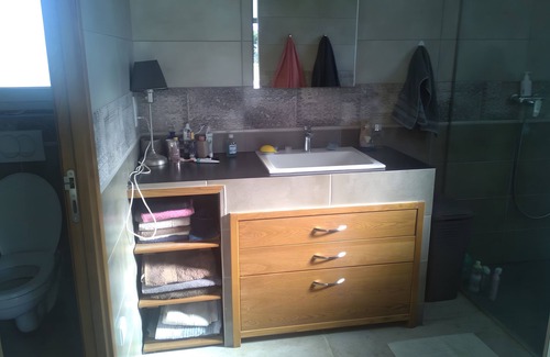 Aleria Cama Y Desayuno | Bed and Breakfast 'Chambre 2' with Mountain View, Shared Pool and Wi-Fi