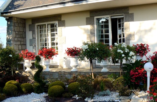 Nevez Casa | alojamiento y desayuno chez josiane calme grand jardin