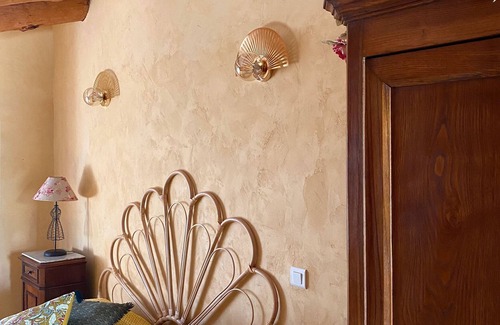 Murato Cama Y Desayuno | Alojamiento y desayuno 'Colomba' con piscina compartida, Wi-Fi y aire acondicionado