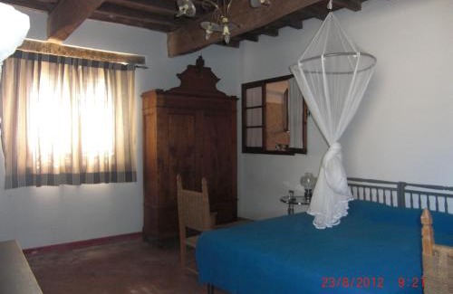 Russi Cama Y Desayuno | Bed and Breakfast di Charme La Bonarella