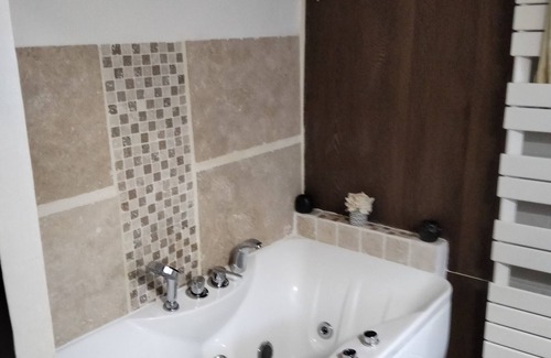 Sorgues Cama Y Desayuno | Bed and breakfast