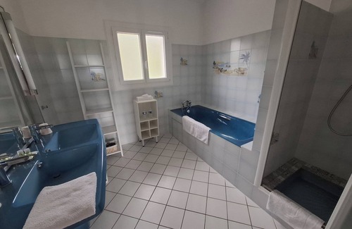 Villefranque Cama Y Desayuno | Bed and breakfast LASCARAY 2 persons