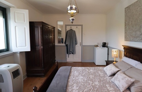 Tabua Cama Y Desayuno | Bed and breakfast in Tabua – Traditional Portuguese Farmhouse