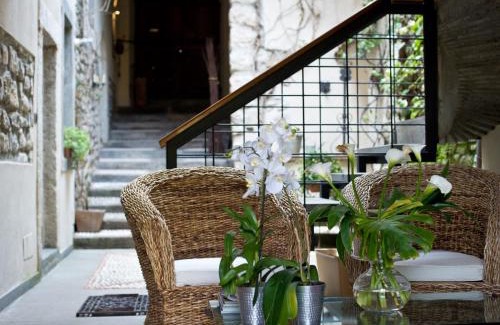 Adrara San Martino Cama Y Desayuno | Bed and Breakfast Casa del Nonno