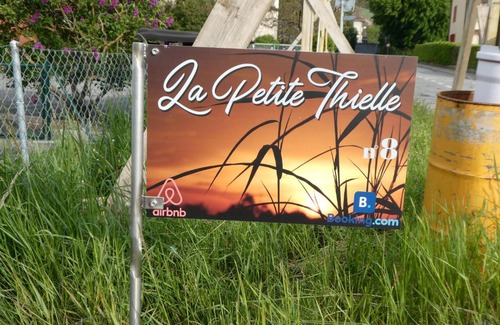 Cressier Cama Y Desayuno | Bed and Breakfast La Petite Thielle