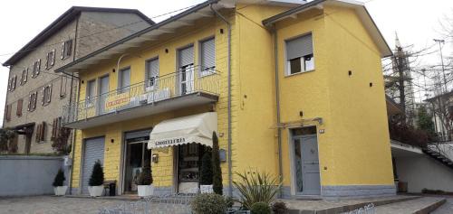 Polinago Cama Y Desayuno | Bed and Breakfast lo Scrigno