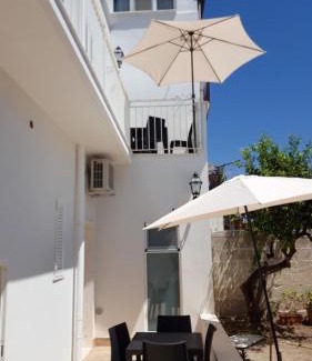 Taranto Cama Y Desayuno | Bed and Breakfast Sun Wine