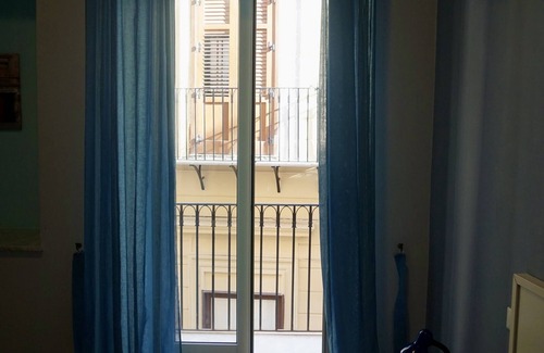 Castellammare Cama Y Desayuno | Bed and Breakfast Vivaldi