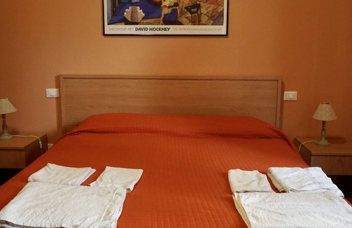 Castellammare Cama Y Desayuno | Bed and Breakfast Vivaldi