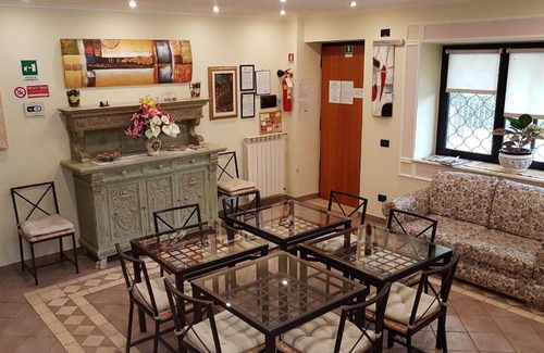 Mentana Cama Y Desayuno | Bed & Breakfast "A Casa di Anto"