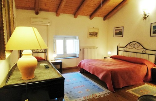 Trecastagni Cama Y Desayuno | Bed & Breakfast at the foot of Etna