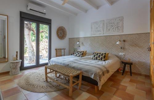 Canillas de Albaida Cama Y Desayuno | Bed & Breakfast Casa del Palta