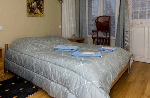 Lantheuil Cama Y Desayuno | Guestroom