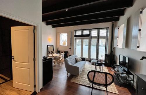 Joure Apartamento | Bed & Breakfast Heit