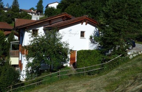Trin Cama Y Desayuno | Bed & Breakfast La Val