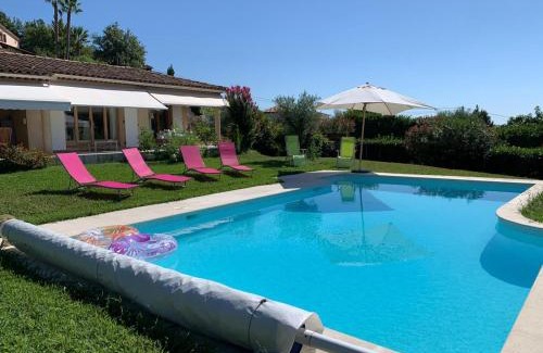 Saint-Jeannet Cama Y Desayuno | Bed & Breakfast Les LILLAS