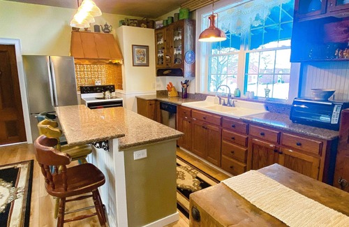Edwardsburg Cama Y Desayuno | Bed & Breakfast private room and bath