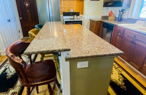 Edwardsburg Cama Y Desayuno | Bed & Breakfast private room and bath