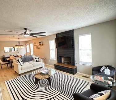 Bentonville Casa | Bed n Bikefast