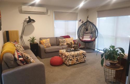 Hamilton Casa | Bed n breakfast on pear tree lane