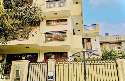 Gurugram Apartamento | BedChambers Serviced Apartments -Artemis
