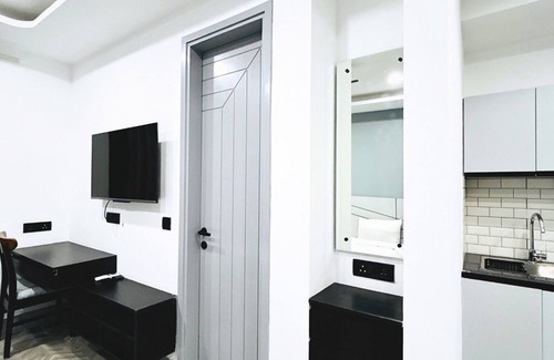 Sushant Lok Apartamento | BedChambers Serviced Apartment, Golf Course, Gurgaon