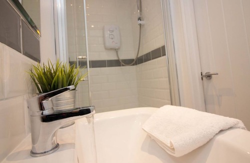 Eastleigh Apartamento | Beddoe Apartments 1 bedroom FF close to Airport, Rail and Motorway