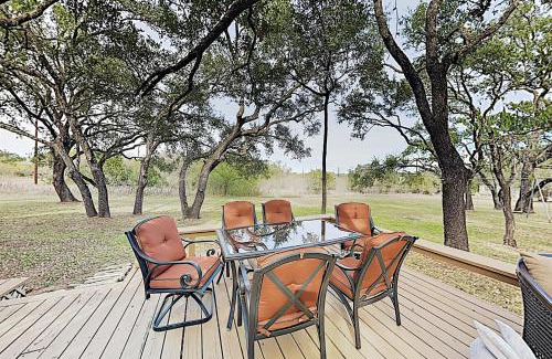 Spicewood Casa | Bedford Cottage