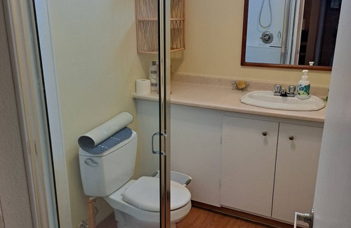 Division No. 8 Otro | Bedroom for rent, short or long term. Close to Gull Lake and Lacombe.