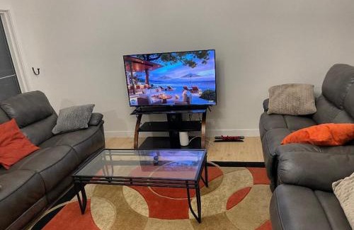 West Edmonton Casa | Bedroom in Upland C