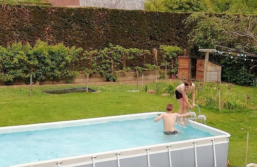 Saint-Ouen-sur-Iton Cama Y Desayuno | Bedroom sleeps 5, fast Wi-Fi