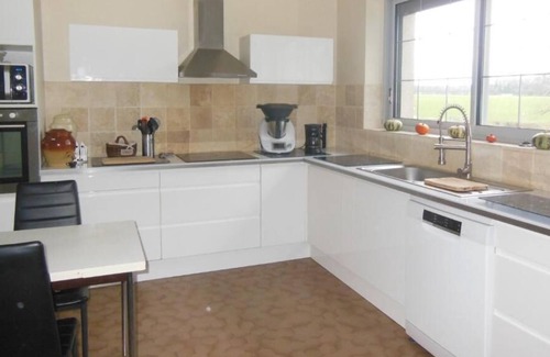 Saint-Ouen-sur-Iton Cama Y Desayuno | Bedroom sleeps 5, fast Wi-Fi