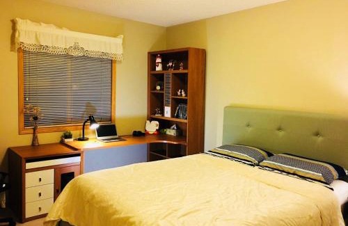 Fort Gary Casa | Bedrooms in Kenaston, Close to Walmart, Costco, IKEA, Outlet