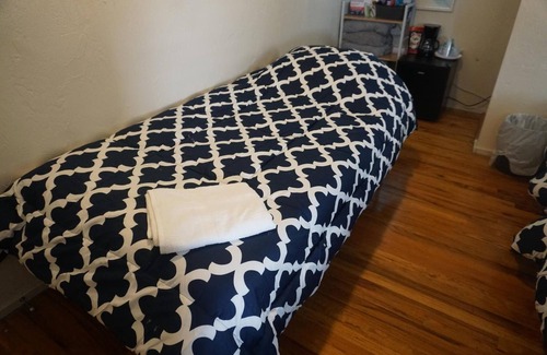 Hyde Square Casa | Bedrooms near Fenway & Downtown Boston