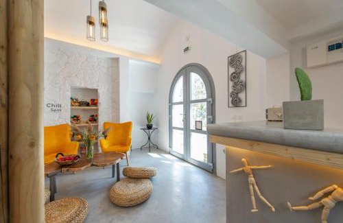 Fira Hostal | Bedspot Hostel