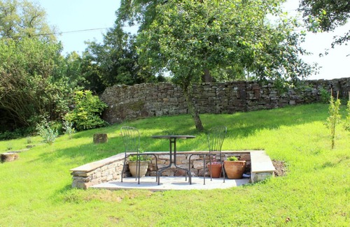 Worton Cabaña | Beebole Cottage, cosy 17th century cottage in heart of Yorkshire Dales near lake