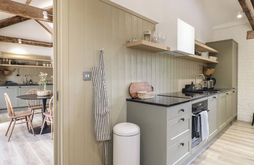 Crich Casa | BEECH COTTAGE - FOLD YARDS, family friendly in Alderwasley