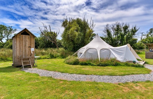 Ilfracombe Chalet De Esquí | Beech Lotus Belle Tent