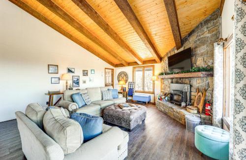 Beech Mountain Casa | Beech Mountain Home with Game Room and Mountain Views!