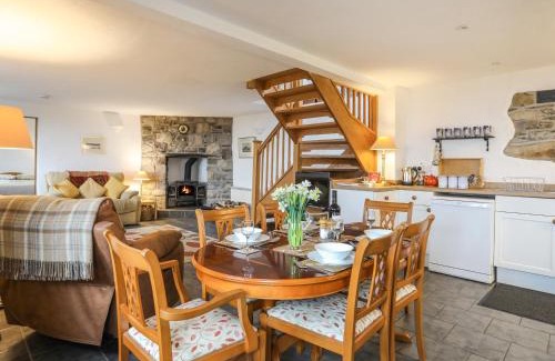 Brynrefail Casa | Beech Tree Cottage