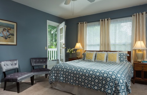 Off Broadway Cama Y Desayuno | Beech Tree Inn & Cottage