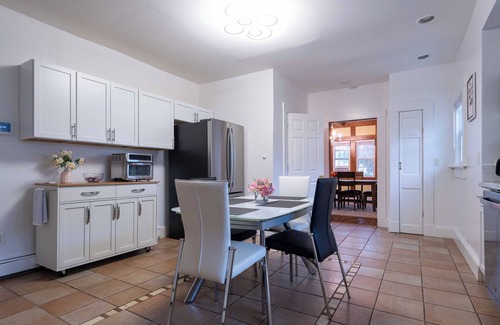 Bridgeport Casa | Beechmont - Perfect for Family Retreat!