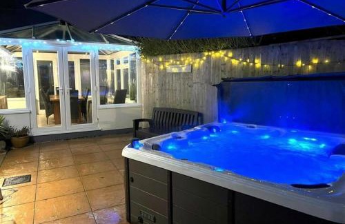 New Forest District Casa | Beechwood House, Hot Tub & Games Room, New Forest