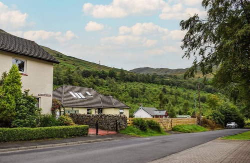 Arrochar Cabaña | Beechwood is a fantastic retreat set in the beautiful village of Arrochar.