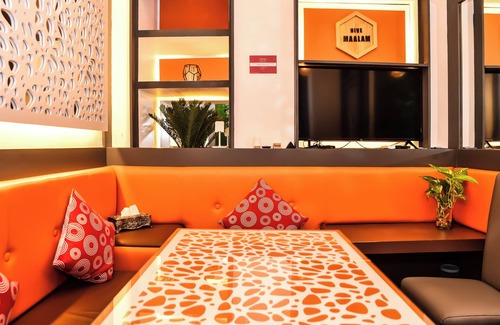 Male Hotel | Beehive Central